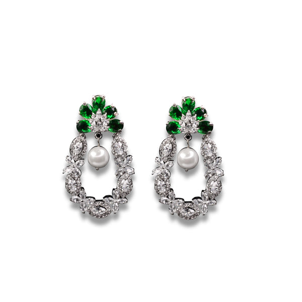 Earrings in Green Onyx, Pearls and Zircons