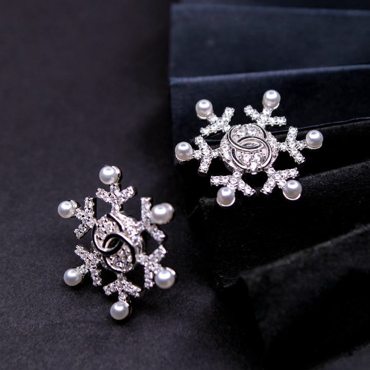 Tops in Pearls and Cubic Zircons (6789930680503)