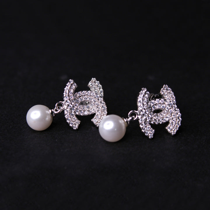 Earrings in Pearls and Cubic Zircons (6789941199031)