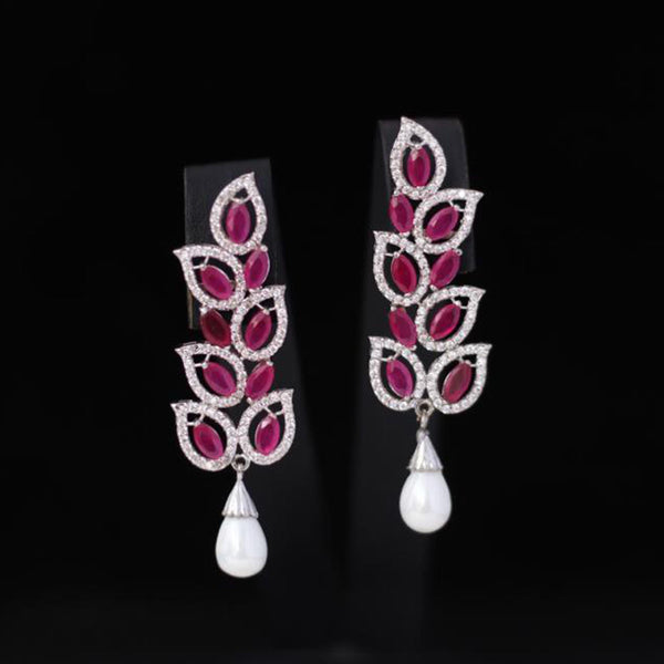 Earrings in chetum and pearl (6239996608695)