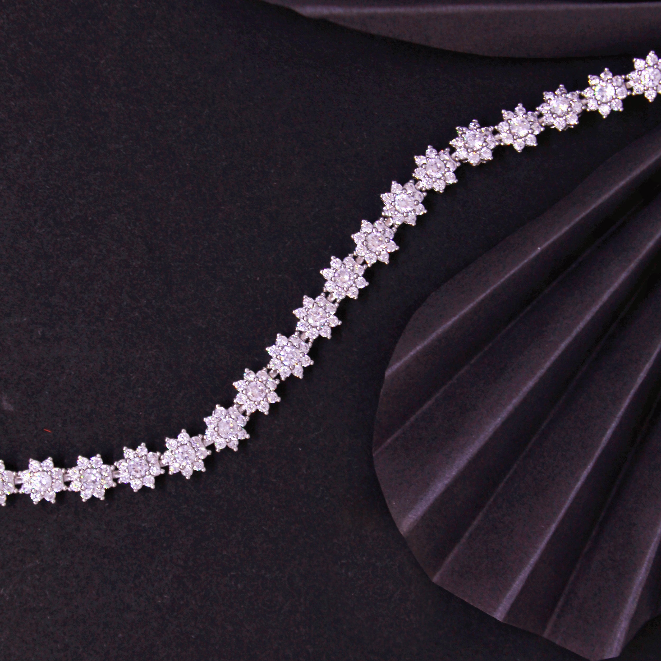 Dia Initial: The Trendy Personal Touch in Jewelry Dia Initial: The Trendy Personal Touch in Jewelry