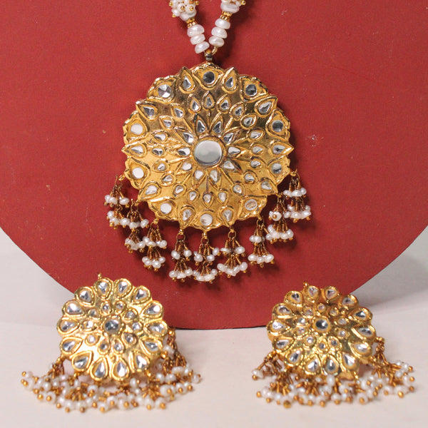 Necklace Set in Kundan (6921891152055)