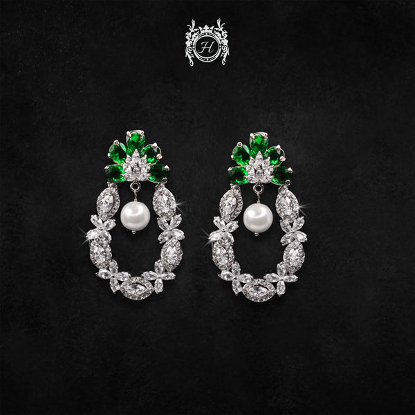 Earrings in Green Onyx, Pearls and Zircons