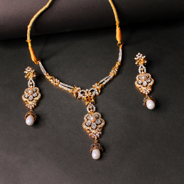 Necklace Set in Pearls and Cubic Zircons (7333817712874)