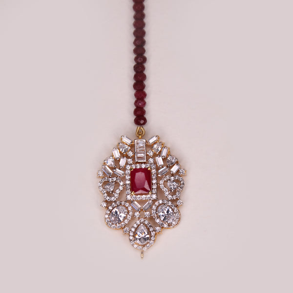 Red stud teeka