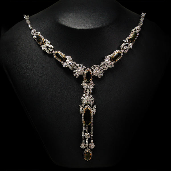 Necklace set in Green Zircons