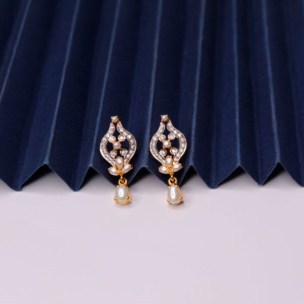 Earrings in Pearls and Zircons (7350776168682)