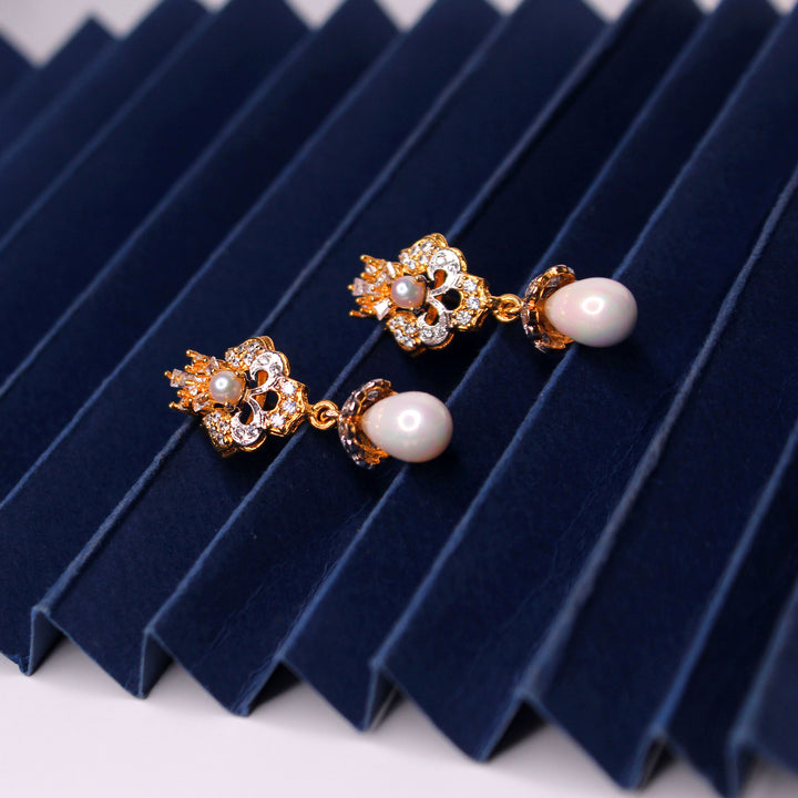 Earrings in Pearls and Zircons (7463066370282)