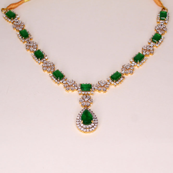 Necklace Set in Jade and Zircons (7352466047210)