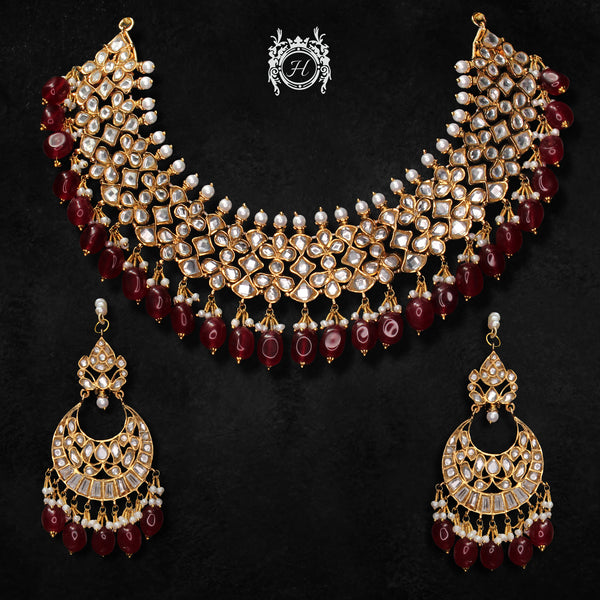 Necklace Set in Chetum, Pearls and Kundan