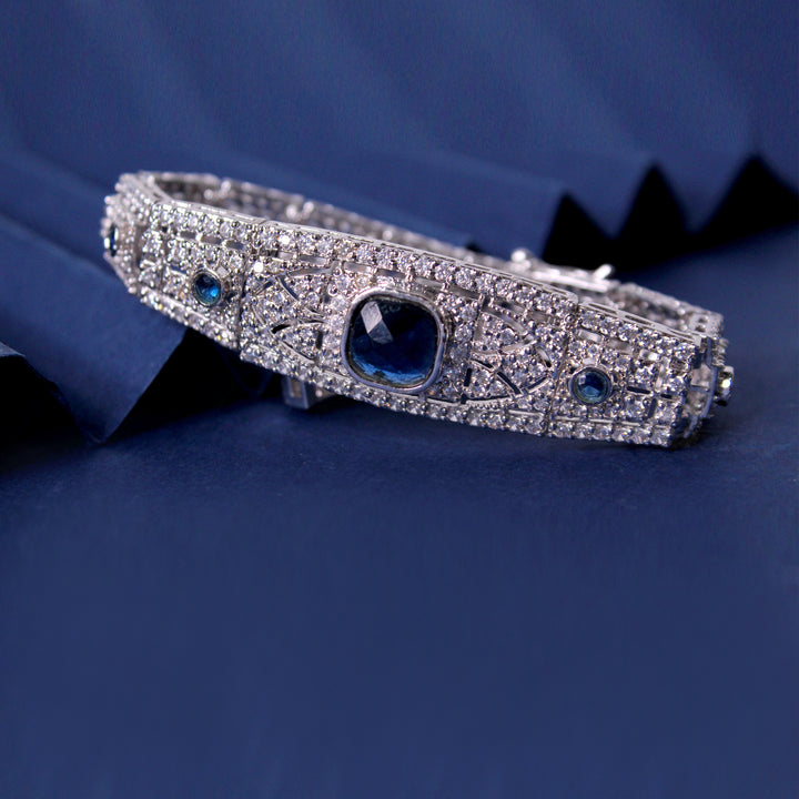 Bracelet in Blue Onyx and Cubic Zircons (6967839162551)