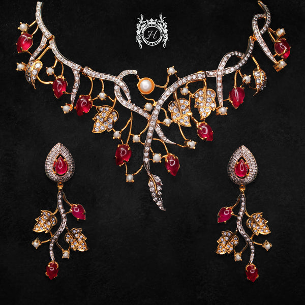 Necklace Set in Chetum, Pearls and Zircons