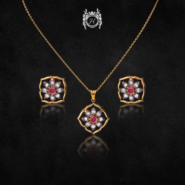 Pendant Set in Chetum and Zircons