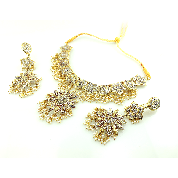 necklace set in pearls-0 (6239961415863)